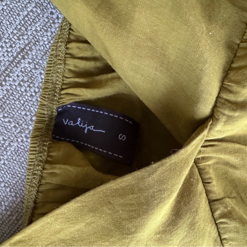Olive Ruffle Sleeve Top - Picture 2 of 3